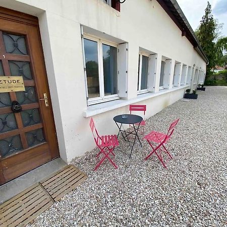 Appartement Familial, 2 Chambres, En Rdc Sur Cour Сен-Флорентен Экстерьер фото